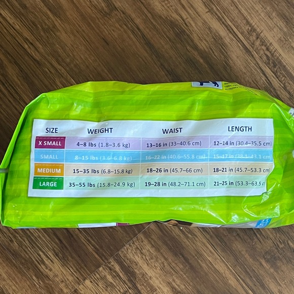 Top Paw Fashion Disposable‎ Diapers Small 7-16 lbs 12 Count OPENED, Contains 10 - Picture 2 of 5